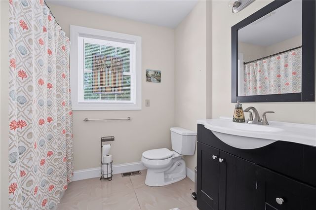 45 Oakwood Avenue, Providence, RI 02909