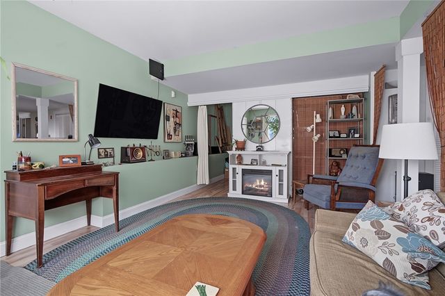 45 Oakwood Avenue, Providence, RI 02909