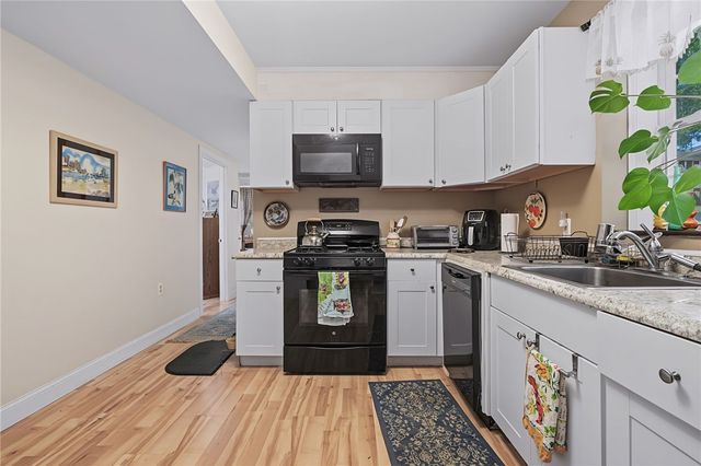 45 Oakwood Avenue, Providence, RI 02909