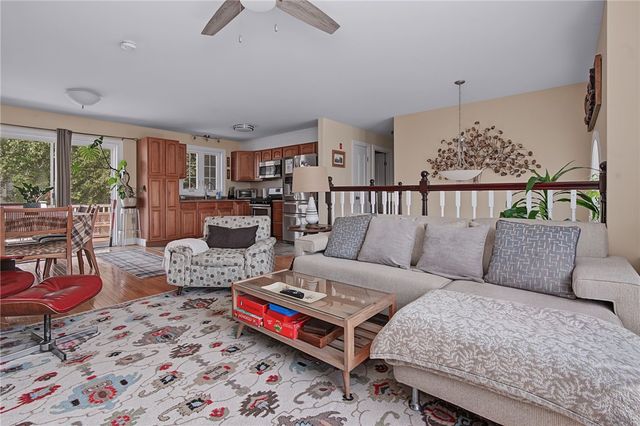 45 Oakwood Avenue, Providence, RI 02909