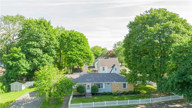 11 Smyles Drive, Irondequoit, NY 14609