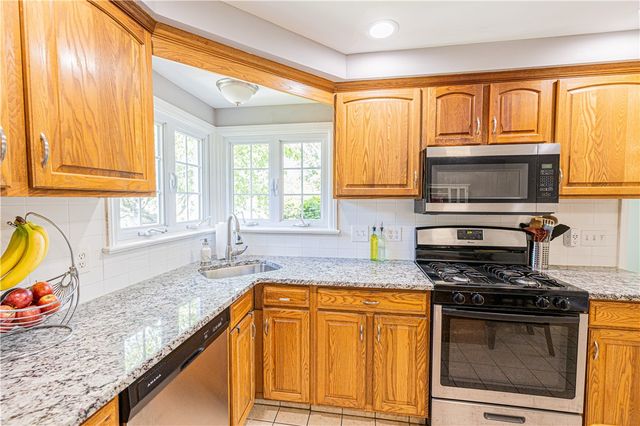 11 Smyles Drive, Irondequoit, NY 14609