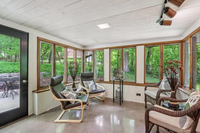 1265 Valley Ridge DRIVE, Brookfield, WI 53005