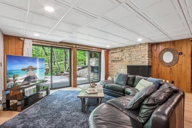 1265 Valley Ridge DRIVE, Brookfield, WI 53005