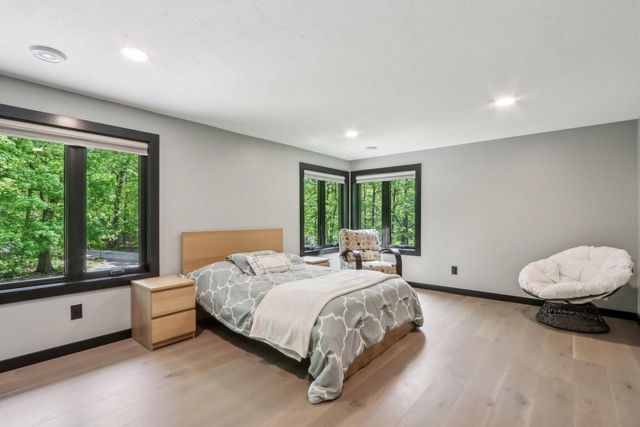 1265 Valley Ridge DRIVE, Brookfield, WI 53005