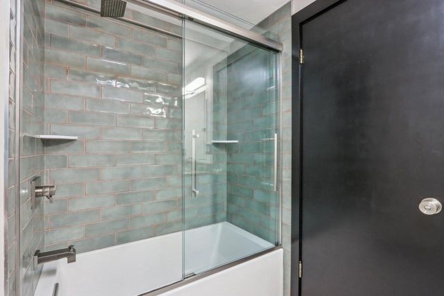 1265 Valley Ridge DRIVE, Brookfield, WI 53005