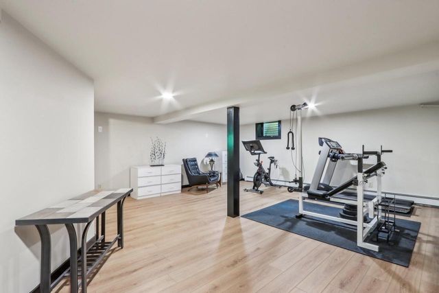 1265 Valley Ridge DRIVE, Brookfield, WI 53005
