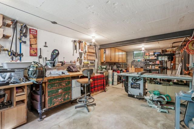 1265 Valley Ridge DRIVE, Brookfield, WI 53005
