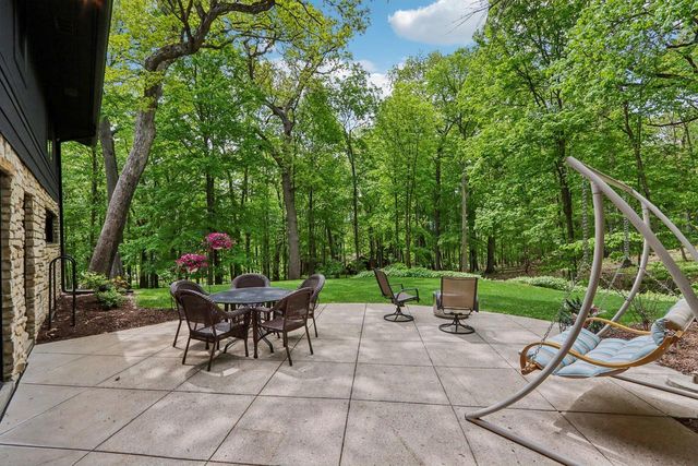 1265 Valley Ridge DRIVE, Brookfield, WI 53005