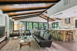 1265 Valley Ridge DRIVE, Brookfield, WI 53005