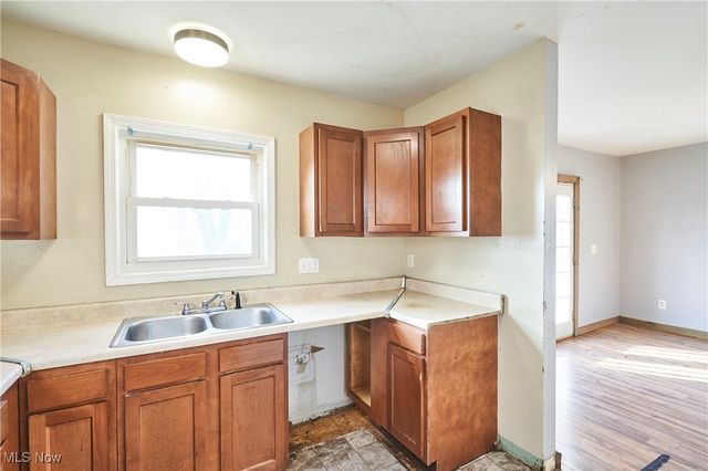 970 Hunt Street, Akron, OH 44306