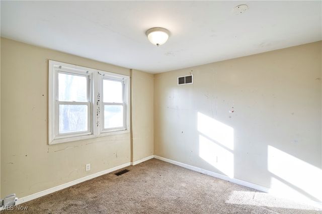 970 Hunt Street, Akron, OH 44306