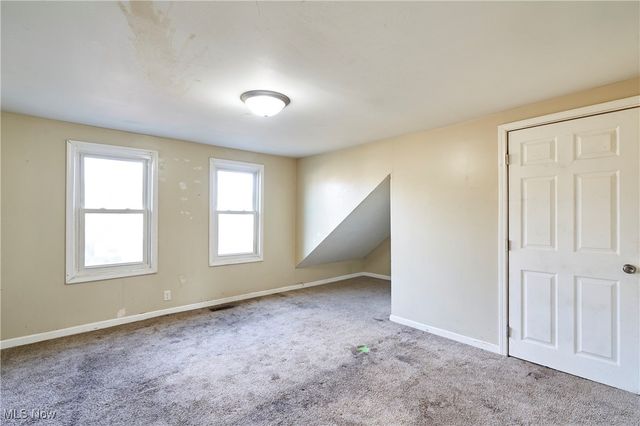 970 Hunt Street, Akron, OH 44306