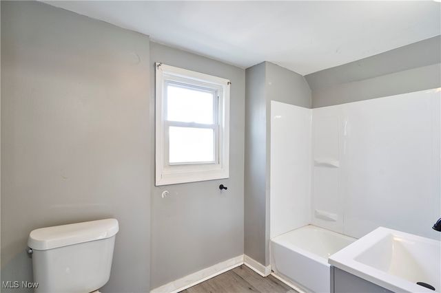 970 Hunt Street, Akron, OH 44306