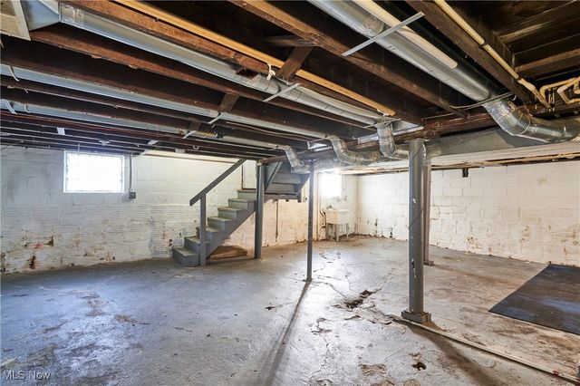 970 Hunt Street, Akron, OH 44306