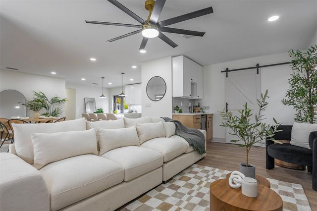 3517 W CHEROKEE AVENUE, Tampa, FL 33611