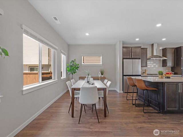 20820 3rd Avenue SE, Bothell, WA 98012