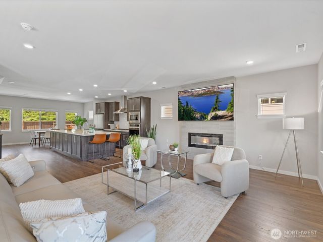 20820 3rd Avenue SE, Bothell, WA 98012