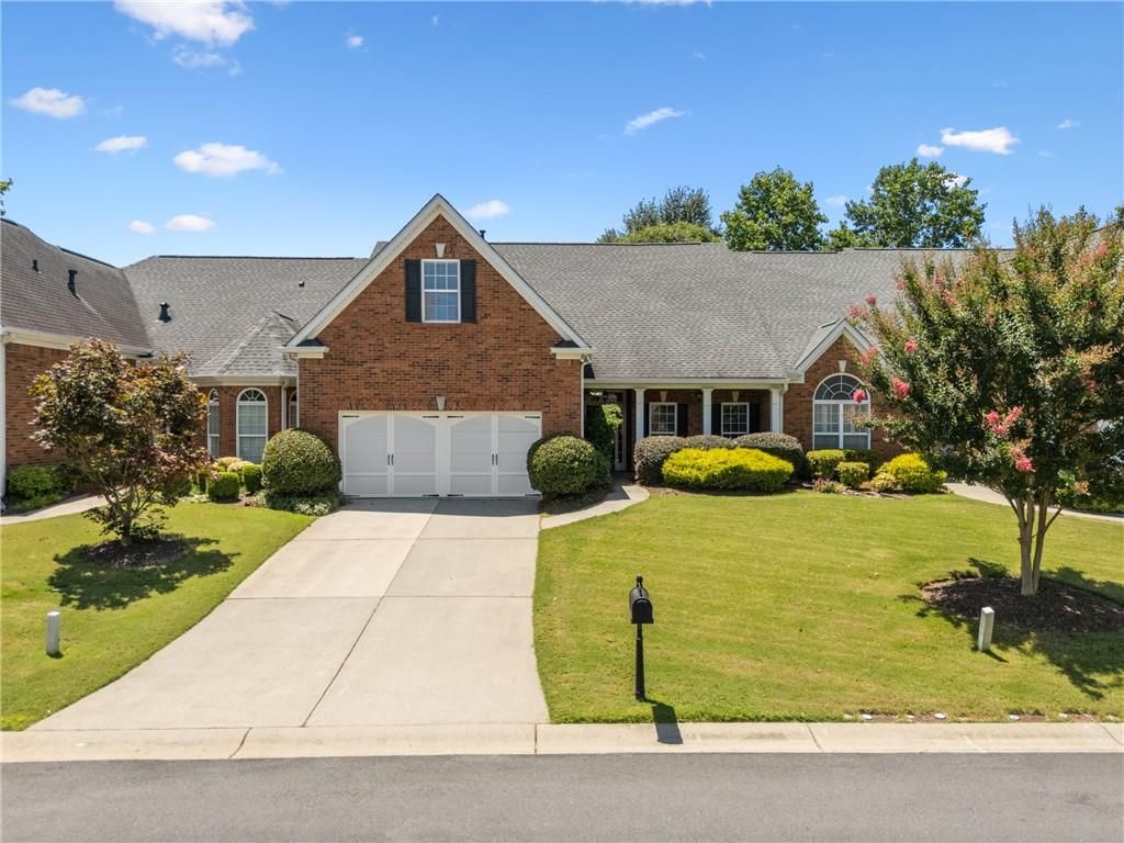 5380 Villa Lake Court, Suwanee, GA 30024