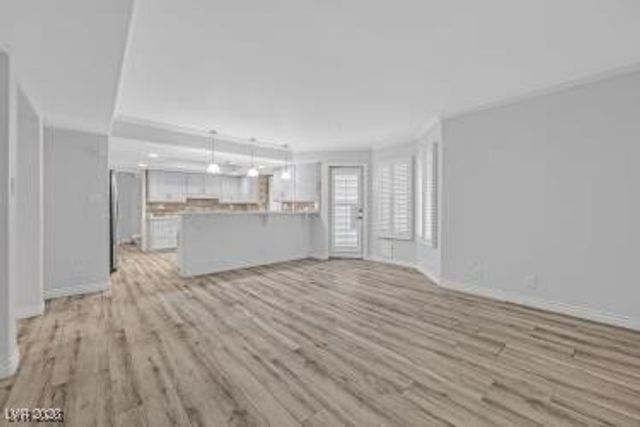 4932 Tierra Del Sol Drive, Las Vegas, NV 89113