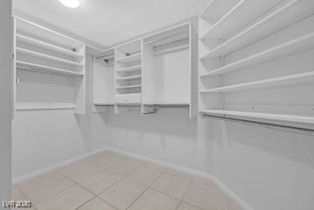 4932 Tierra Del Sol Drive, Las Vegas, NV 89113