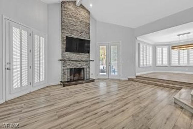 4932 Tierra Del Sol Drive, Las Vegas, NV 89113