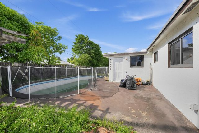 761 NW 65th Avenue, Margate, FL 33063