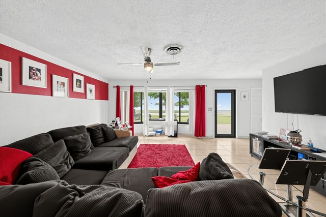 761 NW 65th Avenue, Margate, FL 33063