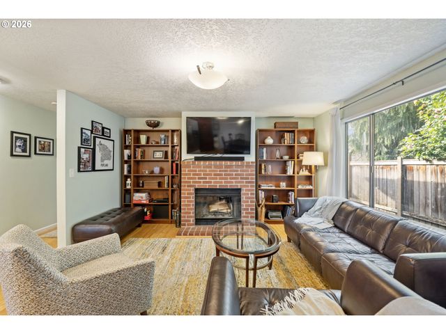 2743 Se 63RD Ave, Portland, OR 97206