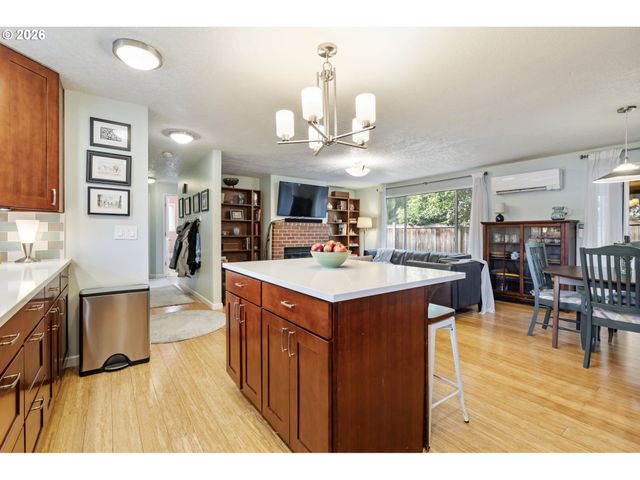 2743 Se 63RD Ave, Portland, OR 97206