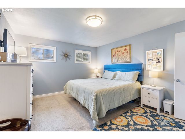 2743 Se 63RD Ave, Portland, OR 97206