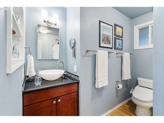 2743 Se 63RD Ave, Portland, OR 97206