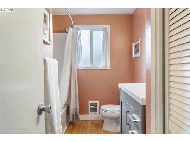 2743 Se 63RD Ave, Portland, OR 97206