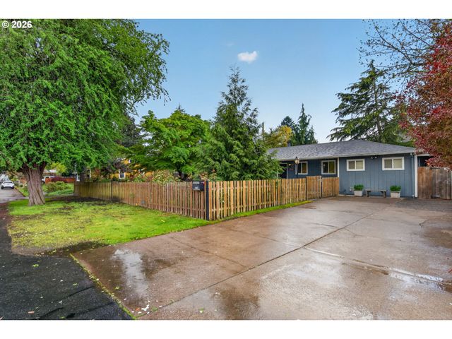 2743 Se 63RD Ave, Portland, OR 97206