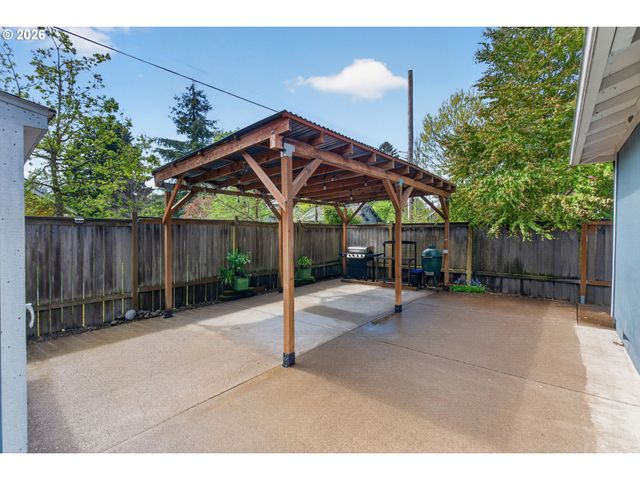 2743 Se 63RD Ave, Portland, OR 97206