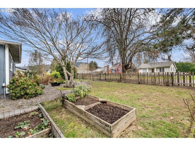 2743 Se 63RD Ave, Portland, OR 97206