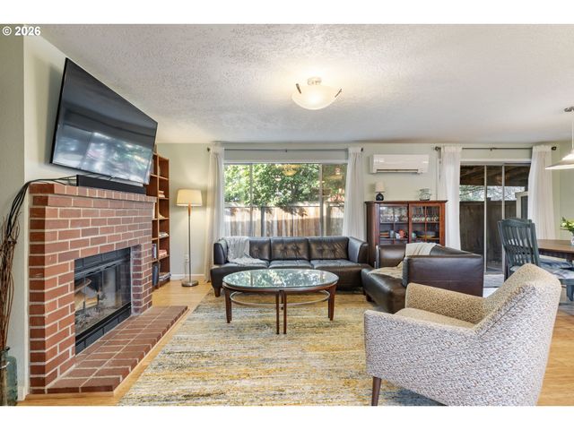 2743 Se 63RD Ave, Portland, OR 97206