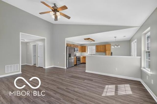 18907 Prairie Crossing Drive, Noblesville, IN 46062
