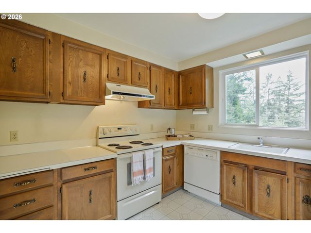 5113 Sw OLESON Rd, Portland, OR 97225