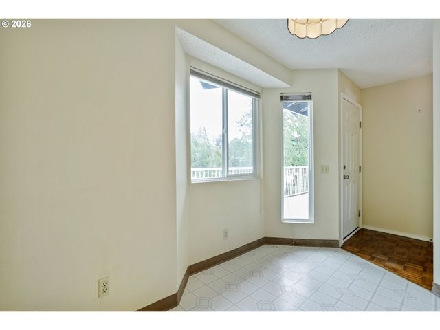 5113 Sw OLESON Rd, Portland, OR 97225