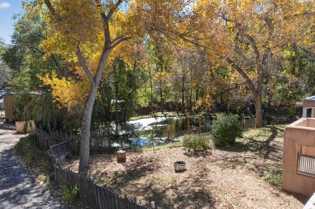 262 Los Pinos A, Santa Fe, NM 87507