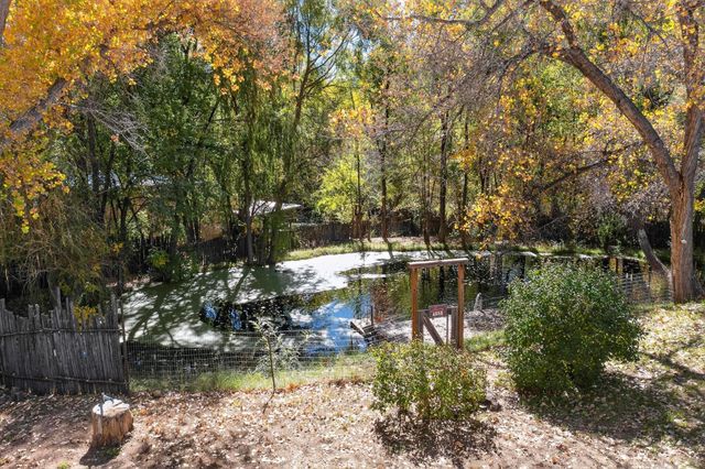 262 Los Pinos A, Santa Fe, NM 87507