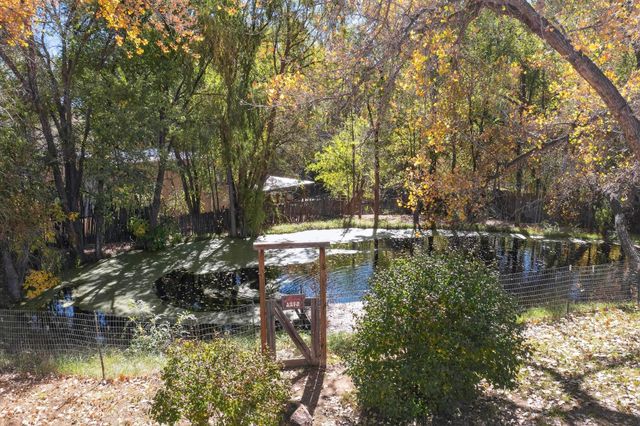 262 Los Pinos A, Santa Fe, NM 87507