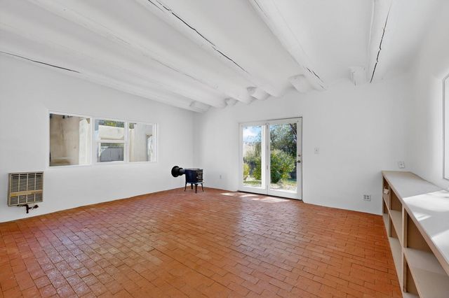 262 Los Pinos A, Santa Fe, NM 87507