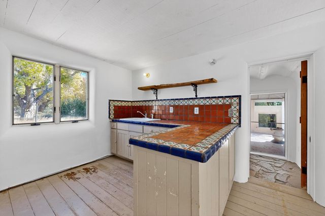 262 Los Pinos A, Santa Fe, NM 87507