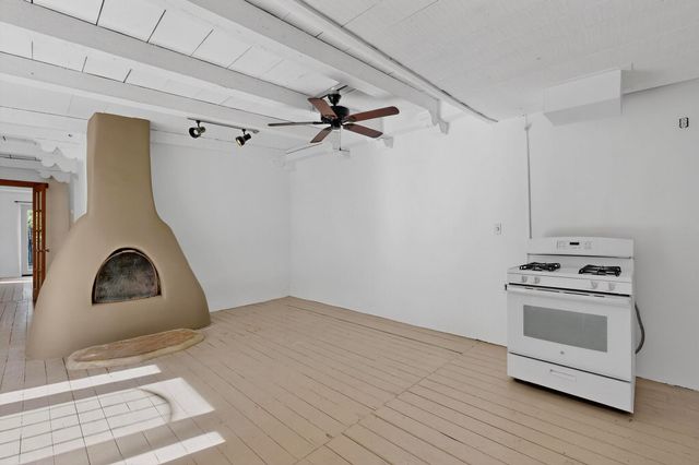 262 Los Pinos A, Santa Fe, NM 87507