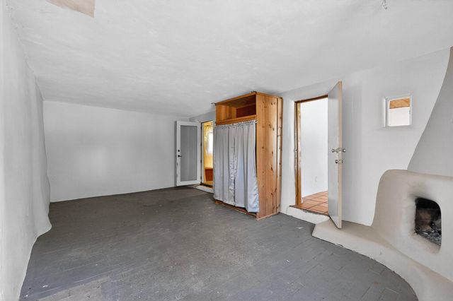 262 Los Pinos A, Santa Fe, NM 87507