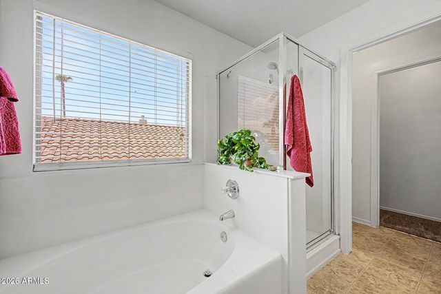 494 W DOUGLAS Avenue, Gilbert, AZ 85233