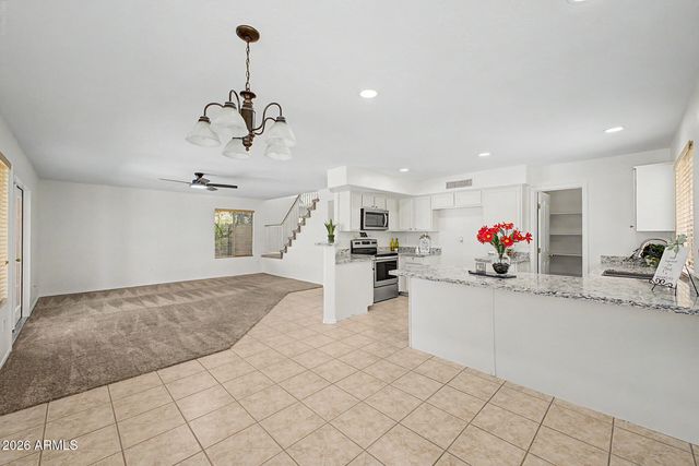 494 W DOUGLAS Avenue, Gilbert, AZ 85233