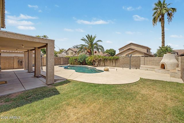 494 W DOUGLAS Avenue, Gilbert, AZ 85233